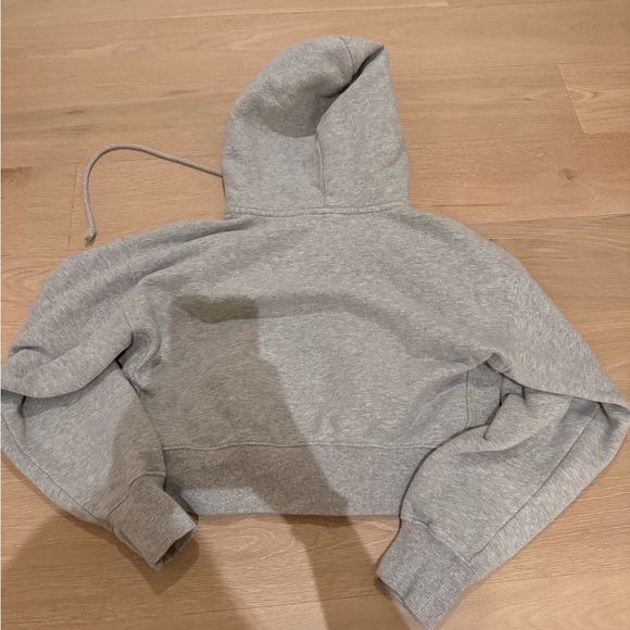 Aritzia Cropped Zip Up Gray Hoodie Jacket - Picture 2 of 2